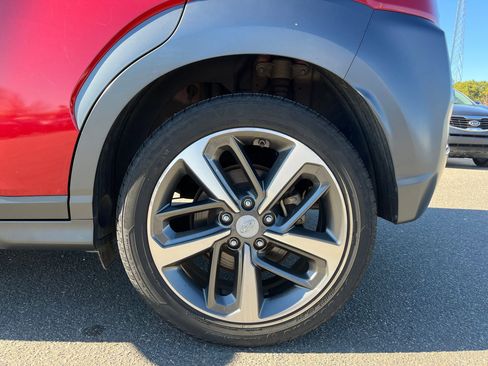 Used 2021 Hyundai Kona Limited image 20