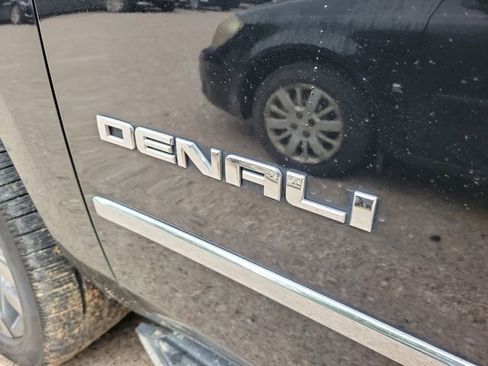 Used 2020 GMC Yukon XL Denali w/ Open Road Package AWD/4WD image 10
