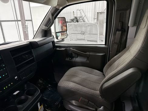New 2025 Chevrolet Express 3500 w/ Power Convenience Package image 22