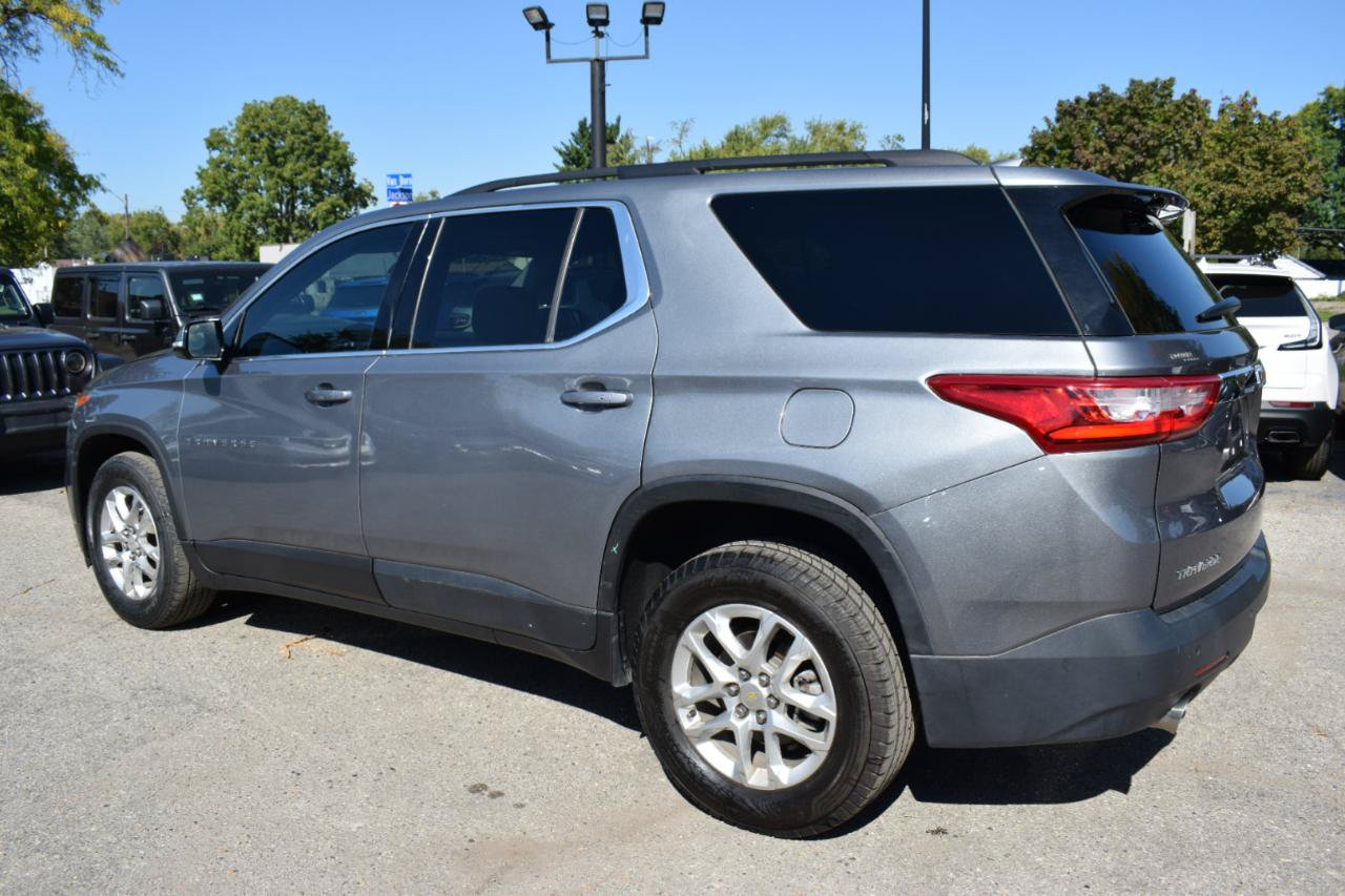 Used 2020 Chevrolet Traverse LT FWD image 8