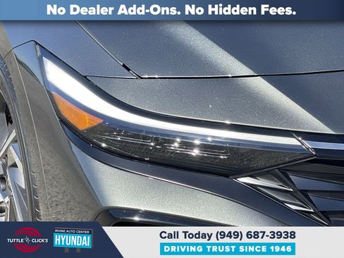 Certified 2024 Hyundai Elantra Limited image 7