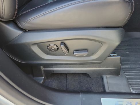 Used 2021 Ford Explorer Platinum w/ Equipment Group 601A image 33