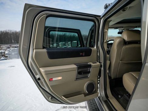 Used 2003 HUMMER H2 w/ Preferred Equipment Group AWD/4WD image 34