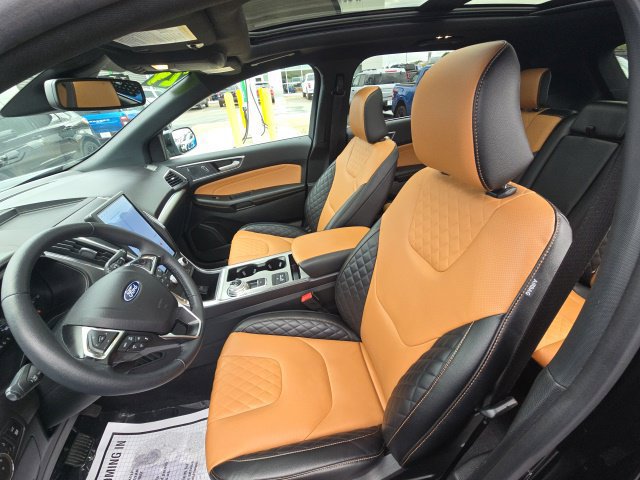 Used 2024 Ford Edge Titanium w/ Titanium Elite Package AWD/4WD image 10