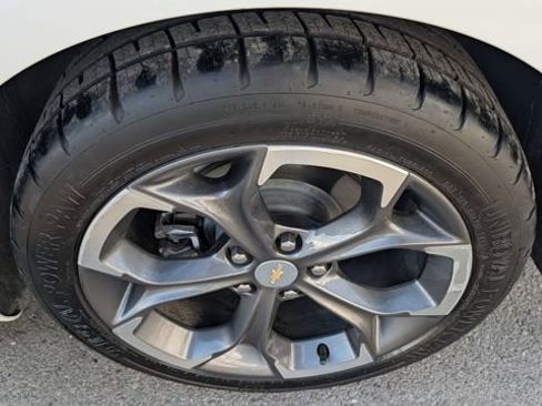 Used 2022 Chevrolet Malibu LT image 21