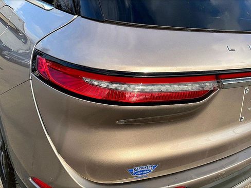 Used 2021 Lincoln Corsair AWD w/ Equipment Group 101A image 22
