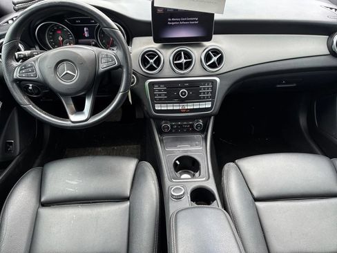 Used 2019 Mercedes-Benz GLA 250 4MATIC image 10