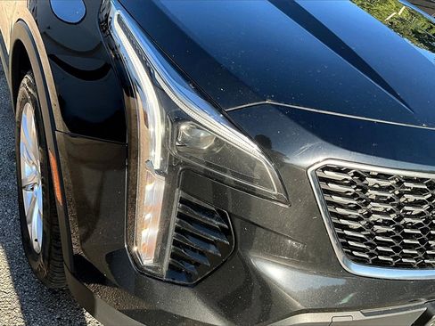 Used 2021 Cadillac XT4 Luxury image 30