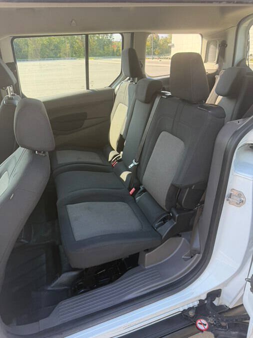 Used 2020 Ford Transit Connect XL FWD image 17