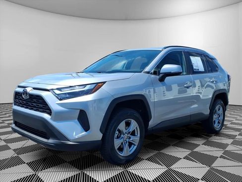 Used 2024 Toyota RAV4 XLE FWD image 23
