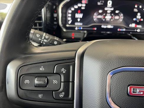 Used 2025 GMC Sierra 1500 Elevation AWD/4WD image 17