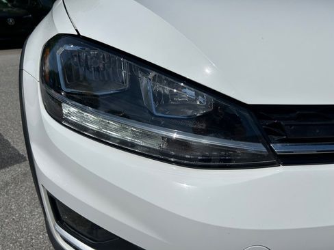 Used 2018 Volkswagen Golf Alltrack SE AWD/4WD image 23