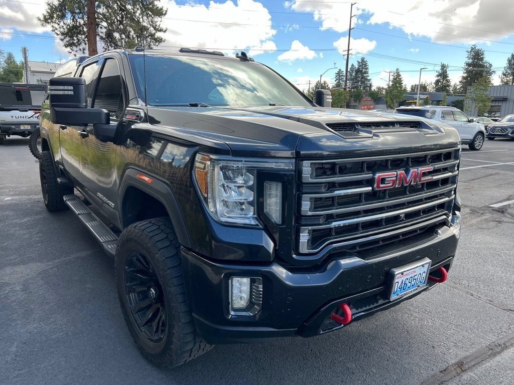 Used 2020 GMC Sierra 2500 AT4 w/ Technology Package AWD/4WD image 2