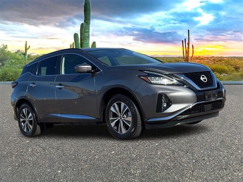 Used 2023 Nissan Murano SV image 2