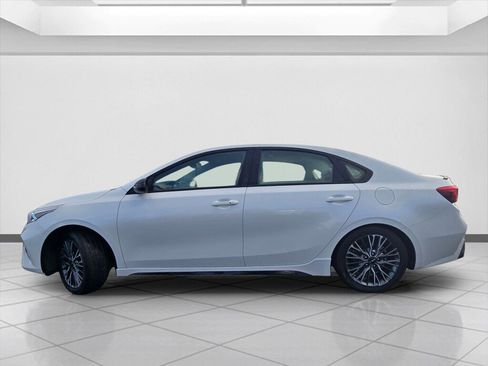 Used 2023 Kia Forte GT-Line w/ GT-Line Premium Package image 8