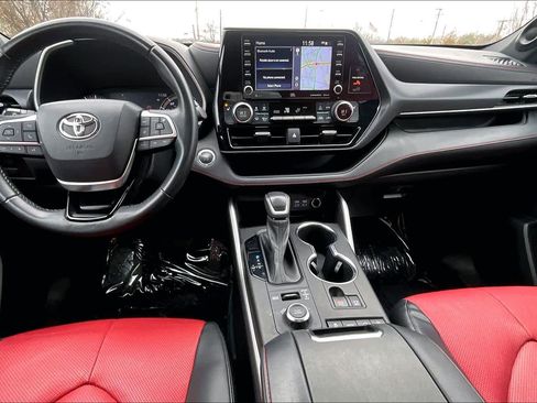 Used 2022 Toyota Highlander XSE image 15