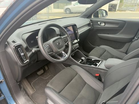 Certified 2023 Volvo XC40 Recharge Plus image 20