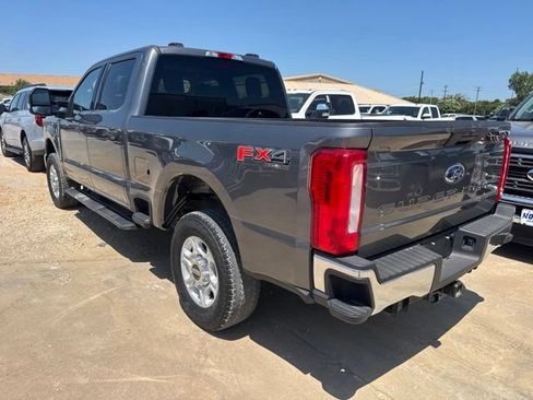Used 2025 Ford F250 XLT w/ FX4 Off-Road Package AWD/4WD image 3