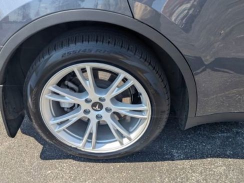 Used 2023 Tesla Model Y Long Range image 12