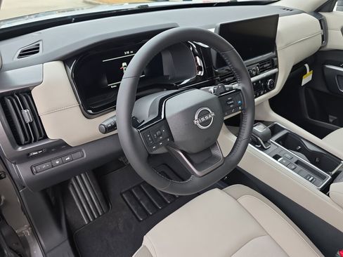 New 2026 Nissan Pathfinder SL w/ Cargo Package FWD image 7