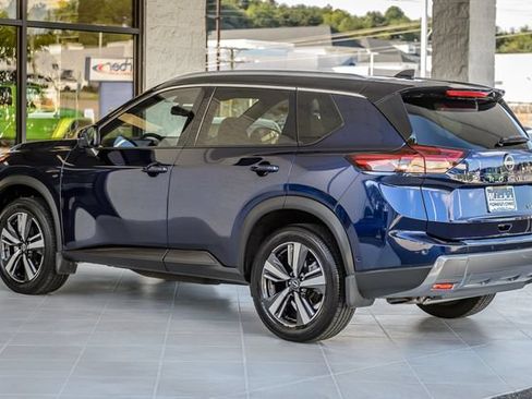 Used 2024 Nissan Rogue SL w/ SL Premium Package AWD/4WD image 7