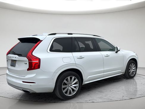 Used 2019 Volvo XC90 T6 Momentum w/ Advanced Package AWD/4WD image 6
