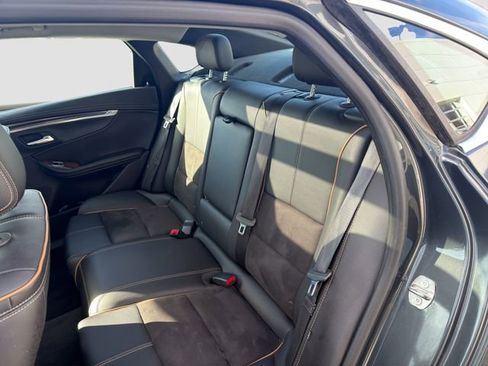 Used 2015 Chevrolet Impala LT w/ Convenience Package image 15