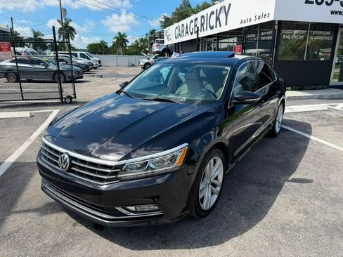 Used 2018 Volkswagen Passat 2.0T SE FWD image 9