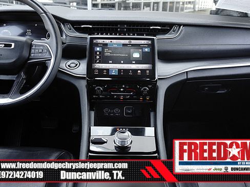 Used 2023 Jeep Grand Cherokee L Limited w/ Black Appearance Package AWD/4WD image 21