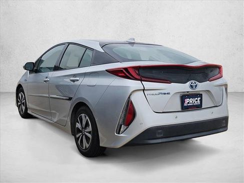 Used 2018 Toyota Prius Prime Advanced image 6