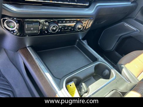 Used 2025 Chevrolet Silverado 2500 High Country w/ High Country Premium Package image 30