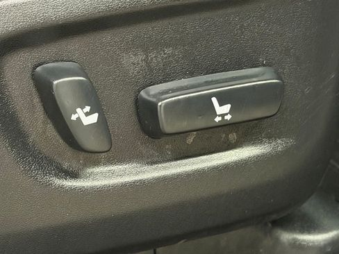 Used 2013 Toyota 4Runner Limited AWD/4WD image 23