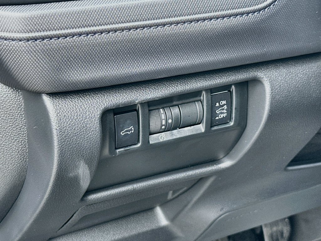 Certified 2025 Subaru Forester Premium AWD/4WD image 10