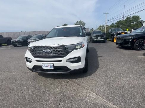 Certified 2023 Ford Explorer XLT w/ Equipment Group 202A AWD/4WD image 15