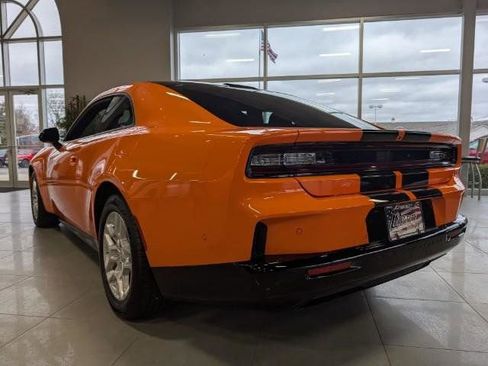 New 2025 Dodge Charger R/T w/ Sun & Sound Package image 5