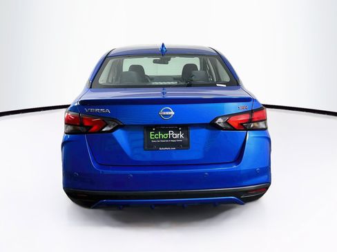 Used 2024 Nissan Versa SR FWD image 7