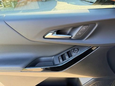 Used 2026 Chevrolet Equinox LT w/ LPO, Floor Liner Package FWD image 15