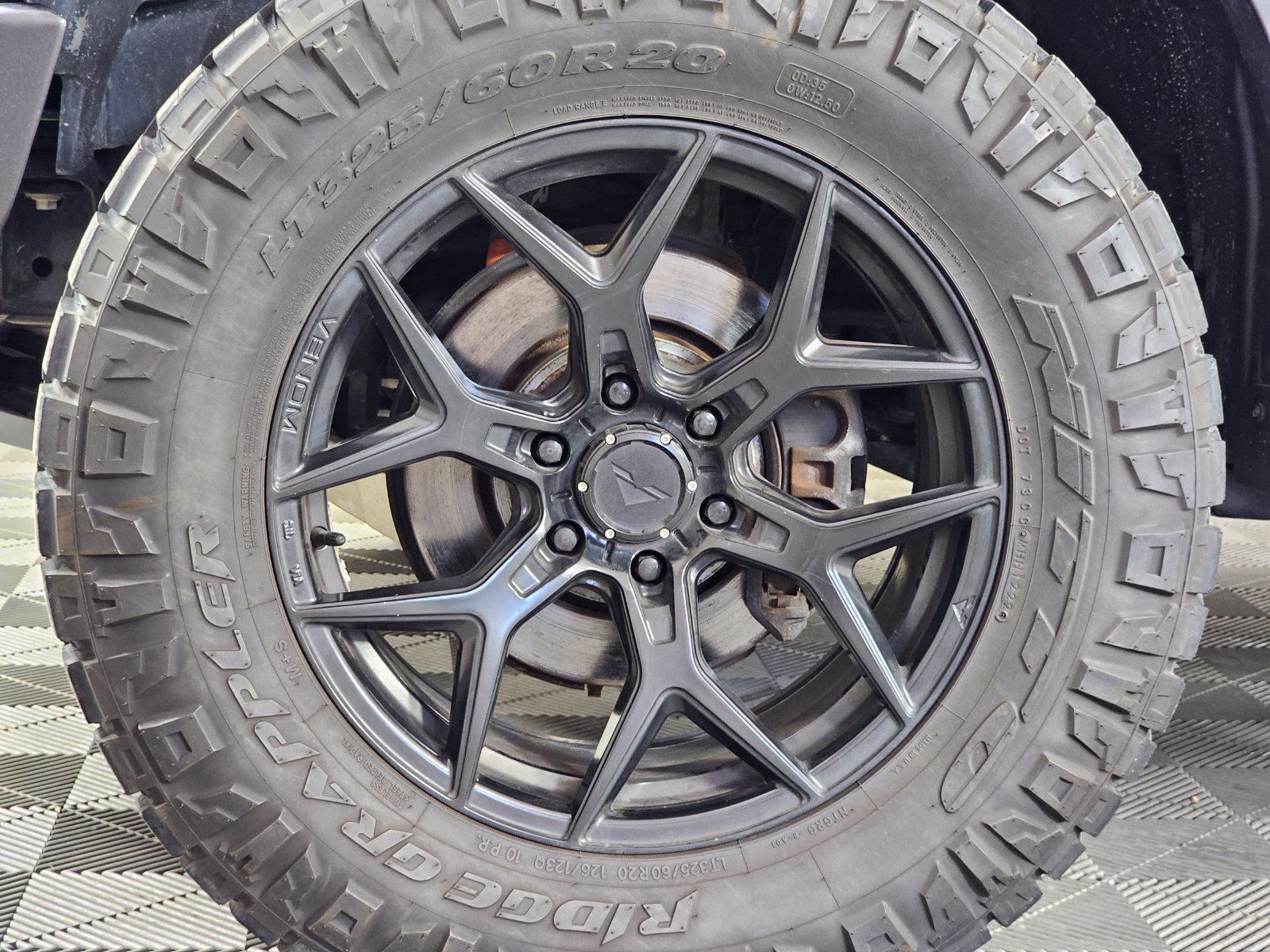 Used 2019 Ford F150 Raptor w/ Equipment Group 802A Luxury AWD/4WD image 37