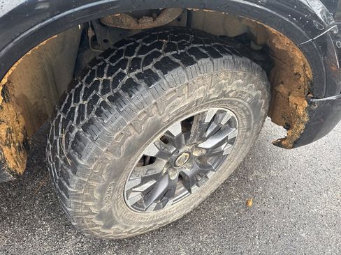 Used 2019 Nissan Titan PRO-4X image 9