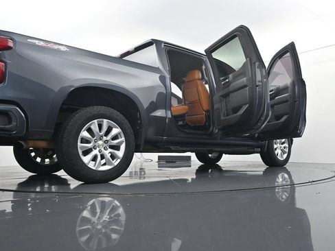 Used 2021 Chevrolet Silverado 1500 Custom AWD/4WD image 41