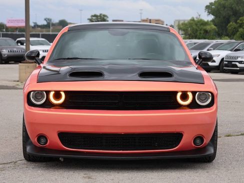 Used 2019 Dodge Challenger R/T Scat Pack w/ Shaker Package RWD image 2