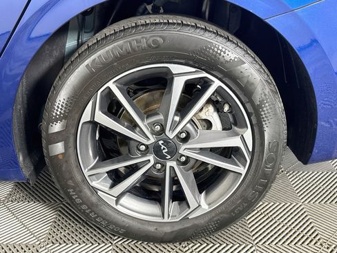 Used 2022 Kia Forte LXS w/ LXS Technology Package FWD image 34
