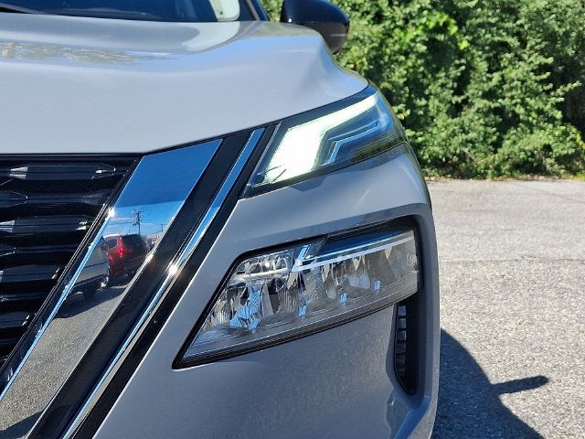 Used 2021 Nissan Rogue Platinum AWD/4WD image 8