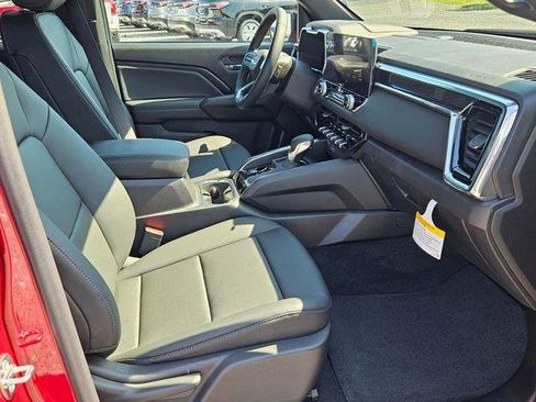 New 2025 GMC Canyon Elevation w/ Convenience Package image 15