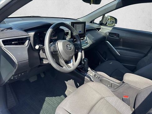 Used 2024 Toyota Corolla Cross AWD Hybrid image 9