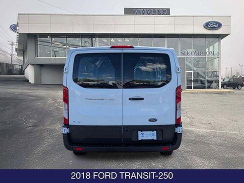 Used 2018 Ford Transit 250 130 Low Roof w/ Exterior Upgrade Package RWD image 7