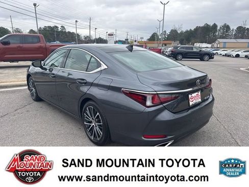 Used 2025 Lexus ES 350 w/ Premium Package image 5