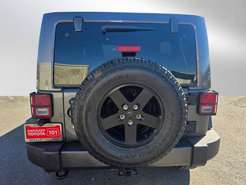 Used 2016 Jeep Wrangler Black Bear image 4