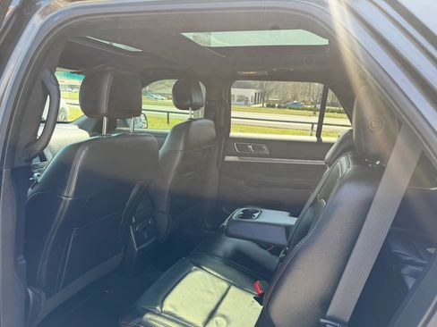 Used 2016 Ford Explorer Sport image 13