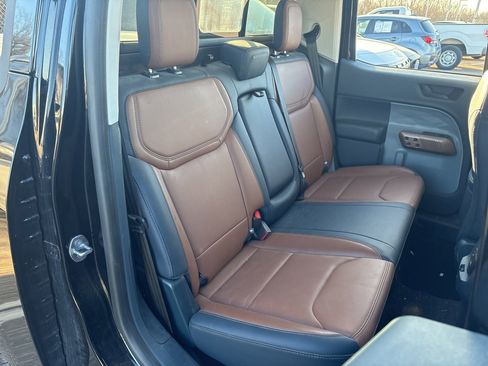 Used 2024 Ford Maverick Lariat image 10